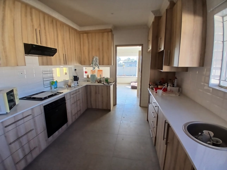 To Let 4 Bedroom Property for Rent in Pellissier Free State